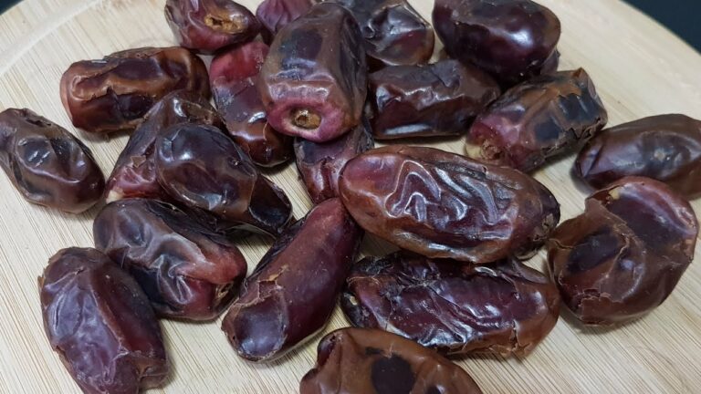 The Benefits of Intestinal Cleansing with Dates